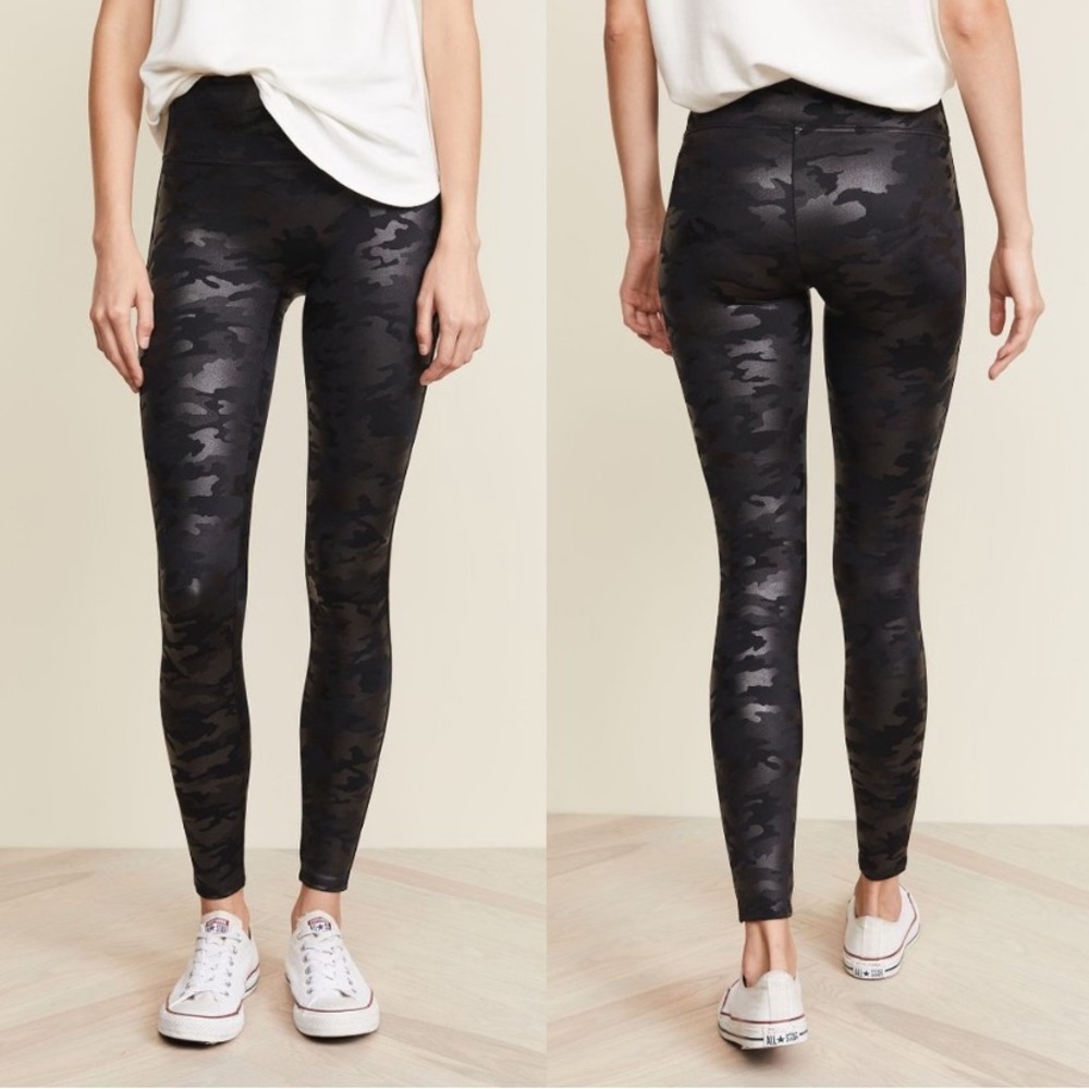 Spanx Matte Black Faux Leather Camo Leggings Small